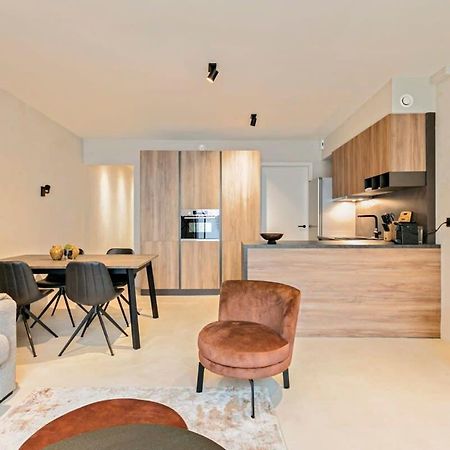 Huswell - Unique Apartment In The City-Center Of Knokke Esterno foto